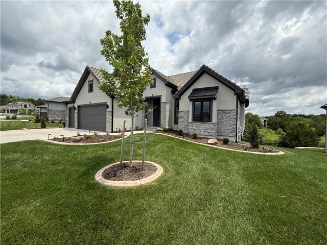 Homes for Sale in Kansas City, MO 64151 | 6309 NW 58th Terrace