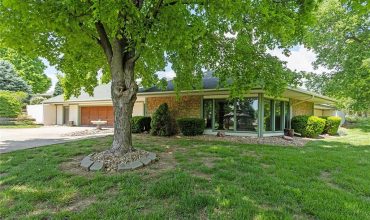 Homes for Sale in Kansas City, MO 64152 | 7613 NW Valley Road