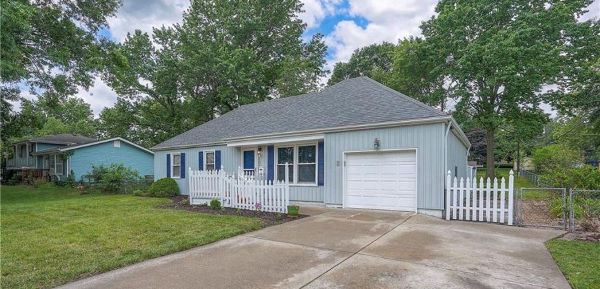 Homes for Sale in Gladstone, MO 64118 | 6204 N Michigan Avenue