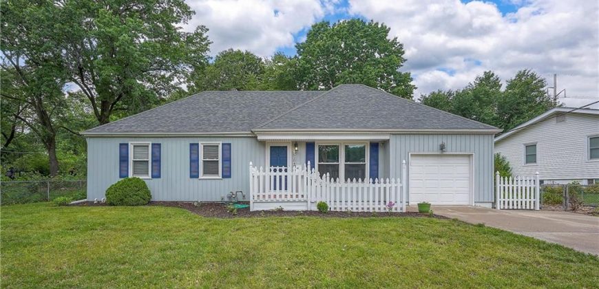 Homes for Sale in Gladstone, MO 64118 | 6204 N Michigan Avenue