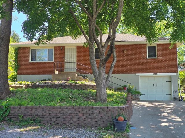 Homes for Sale in Kansas City, MO 64119 | 4947 N Newton Avenue