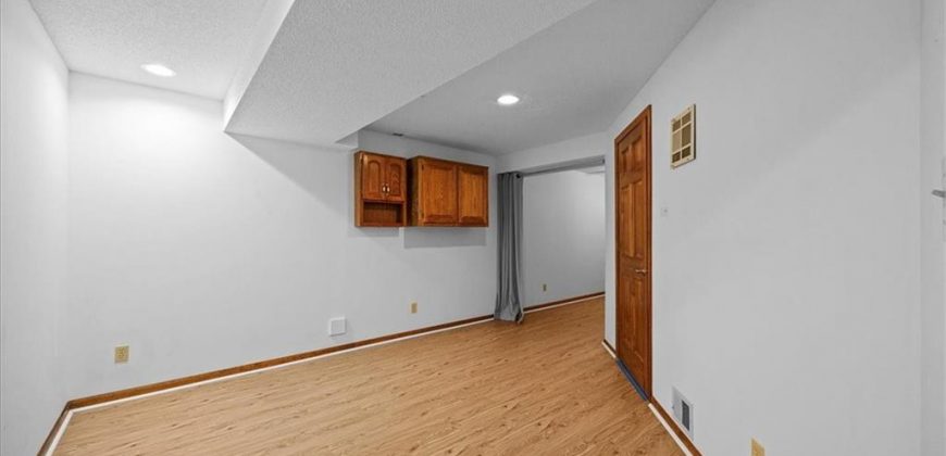 Homes for Sale in Liberty, MO 64068 | 8  College Place