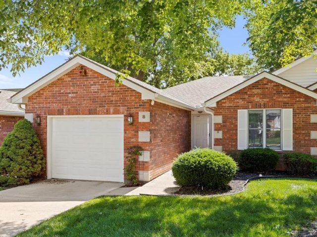 Homes for Sale in Liberty, MO 64068 | 8  College Place