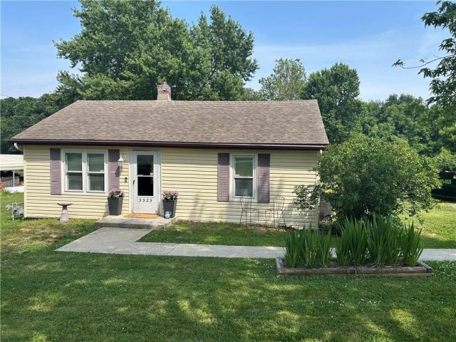 Homes for Sale in Kansas City, MO 64119 | 5525 NE Meadowbrook Road