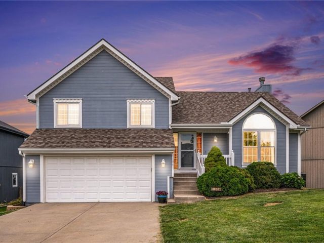Homes for Sale in Liberty, MO 64068 | 1106  Crimson Lane