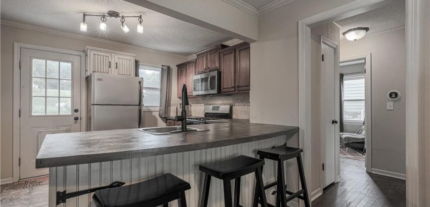 Homes for Sale in Liberty, MO 64068 | 644  Thornton Street