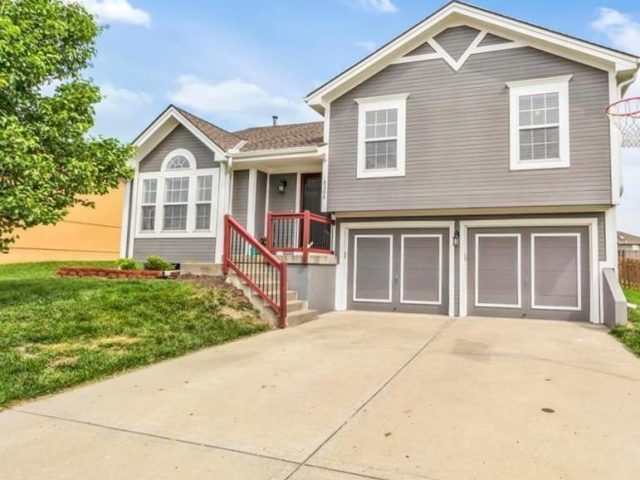 Homes for Sale in Kansas City, MO 64157 | 8308 NE 105th Street