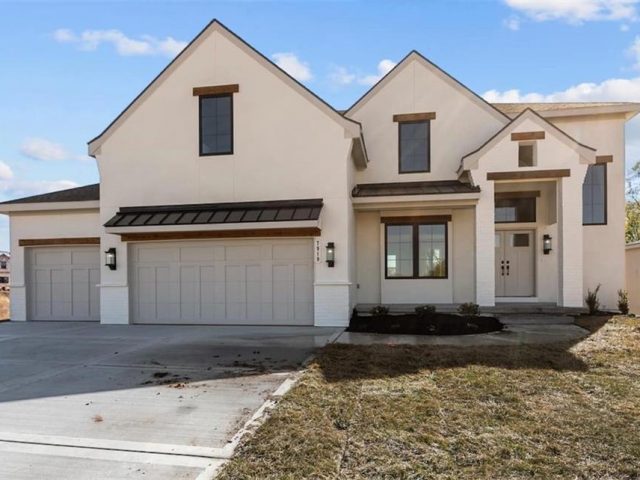 Homes for Sale in Kearney, MO 64060 | 13535 NE 114th Place
