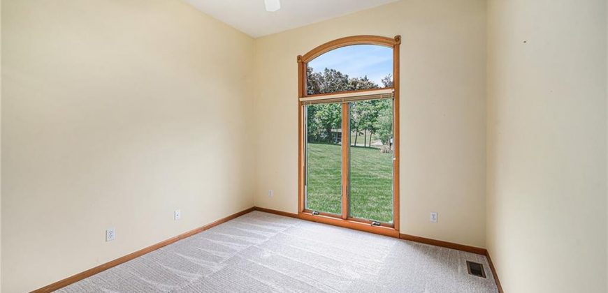 Homes for Sale in Smithville, MO 64089 | 6605  E Highway