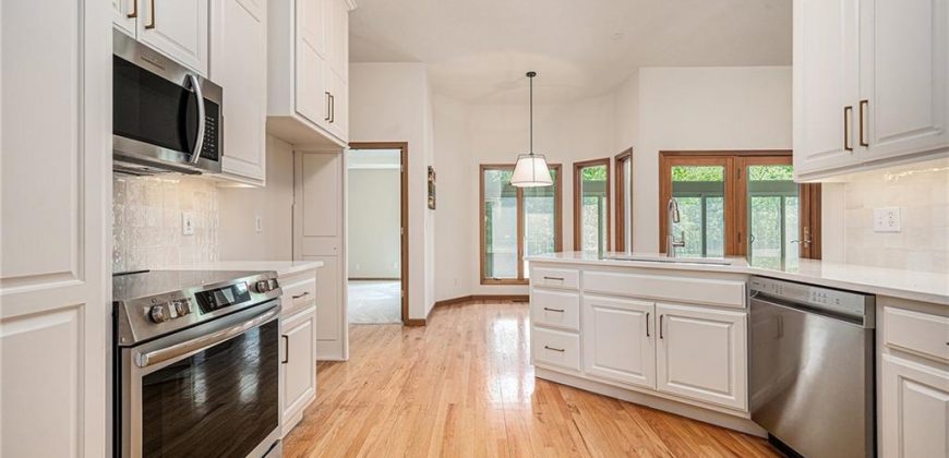 Homes for Sale in Smithville, MO 64089 | 6605  E Highway