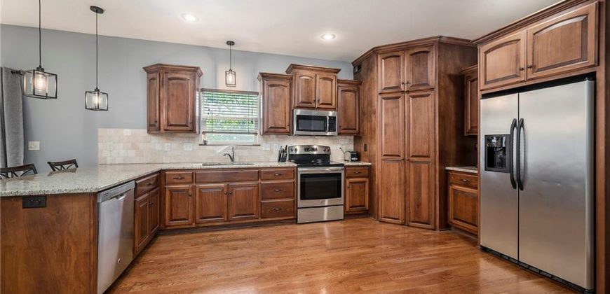Homes for Sale in Riverside, MO 64150 | 5021 NW Timberline Drive