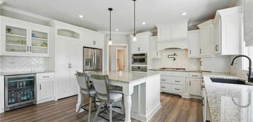 Homes for Sale in Kansas City, MO 64154 | 6718 NW 105th Street