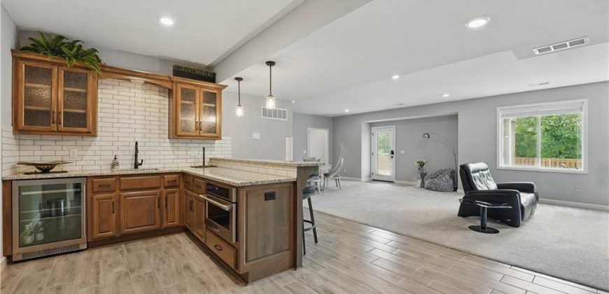 Homes for Sale in Kansas City, MO 64154 | 6718 NW 105th Street