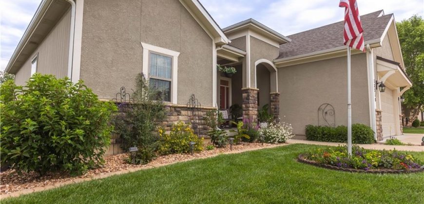 Homes for Sale in Smithville, MO 64089 | 17710  Mission Ridge Drive