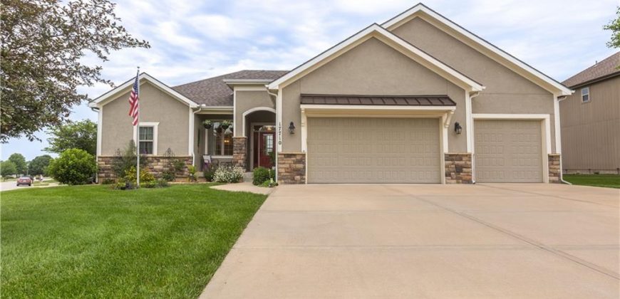 Homes for Sale in Smithville, MO 64089 | 17710  Mission Ridge Drive