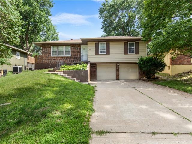 Homes for Sale in Kansas City, MO 64152 | 6911 NW 76th Place