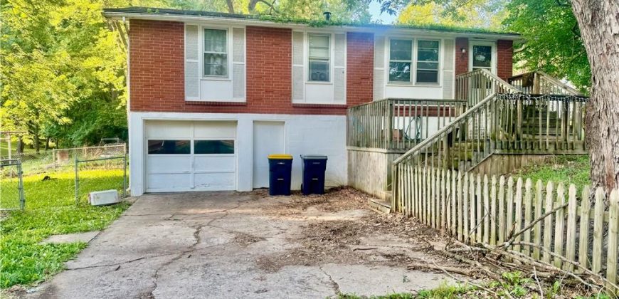 Homes for Sale in Kansas City, MO 64118 | 4 NW 81st Street