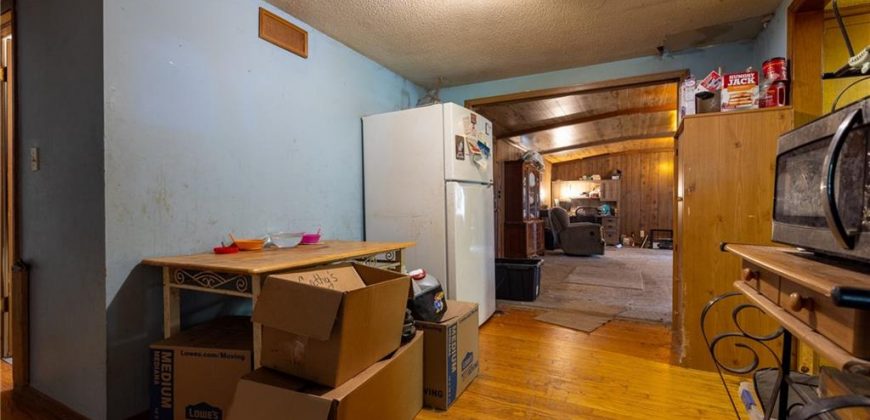 Homes for Sale in Kansas City, MO 64118 | 4 NW 81st Street