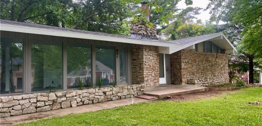 Homes for Sale in Riverside, MO 64150 | 931  Valley Lane