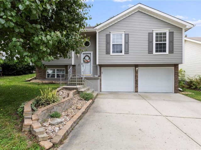 Homes for Sale in Kansas City, MO 64119 | 5111 NE 63rd Street