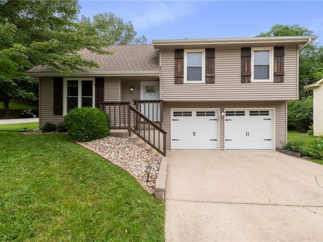 Homes for Sale in Kansas City, MO 64118 | 6823 N Mercier Street