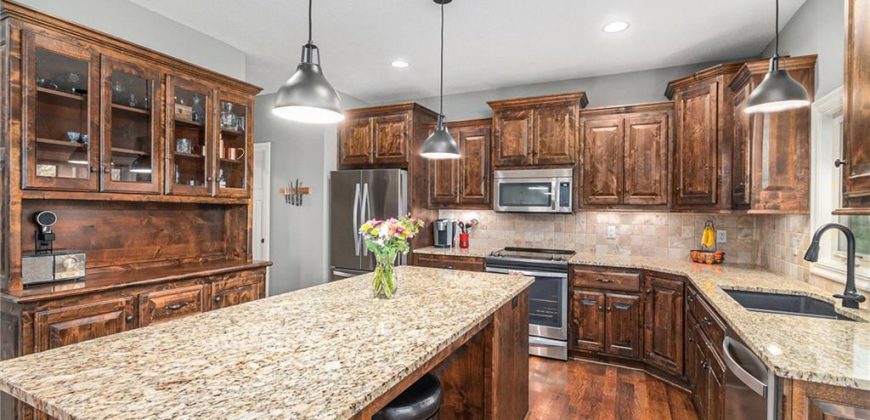 Homes for Sale in Kansas City, MO 64151 | 6327 N Britt Avenue