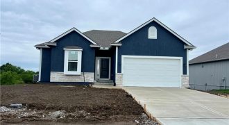 Homes for Sale in Kansas City, MO 64154 | 9616 N Amoret Avenue
