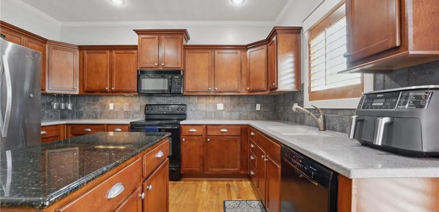 Homes for Sale in Kansas City, MO 64116 | 3013  Gentry Park