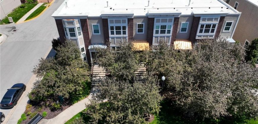 Homes for Sale in Kansas City, MO 64116 | 3013  Gentry Park