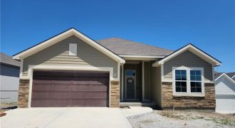Homes for Sale in Kansas City, MO 64155 | 1738 NW 107th Terrace
