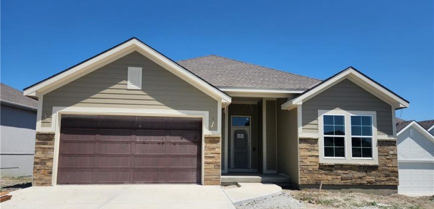 Homes for Sale in Kansas City, MO 64155 | 1738 NW 107th Terrace