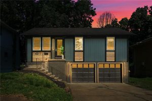 4311-N-Bellaire-Avenue-mls-2556005-image-1