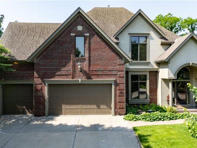 Homes for Sale in Kansas City, MO 64155 | 2605 NE 101st Street