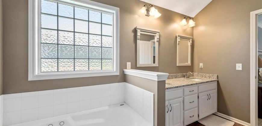 Homes for Sale in Kansas City, MO 64157 | 8904 NE 101st Street