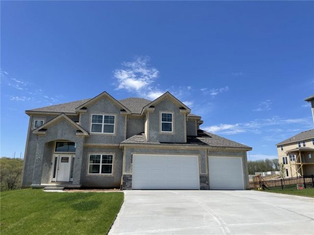Homes for Sale in Kansas City, MO 64155 | 1500 NE 105th Terrace