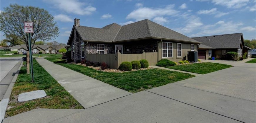Homes for Sale in Kansas City, MO 64118 | 6491 N Circle Drive