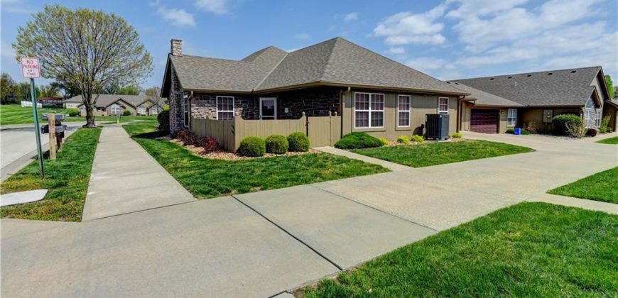 Homes for Sale in Kansas City, MO 64118 | 6491 N Circle Drive