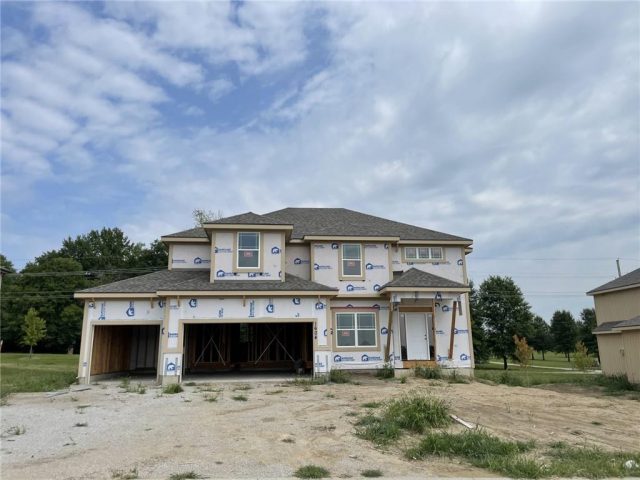 Homes for Sale in Kansas City, MO 64156 | 9011 N Colorado Avenue