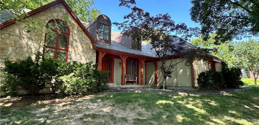 Homes for Sale in Kansas City, MO 64116 | 4617 NW Normandy Lane