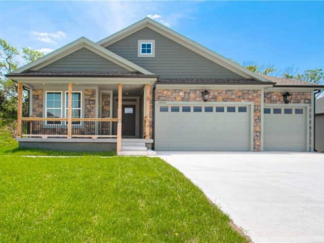 Homes for Sale in Platte City, MO 64079 | 16615 NW 124th Street