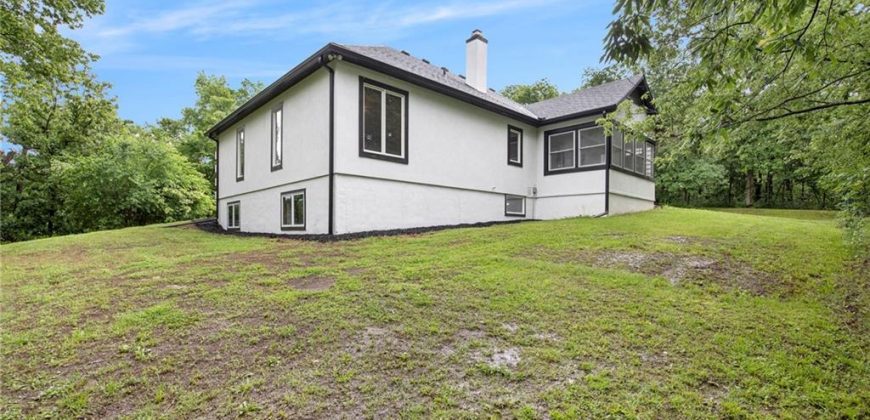 Homes for Sale in Smithville, MO 64089 | 1619  Sunrise Drive