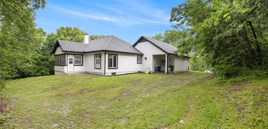 Homes for Sale in Smithville, MO 64089 | 1619  Sunrise Drive