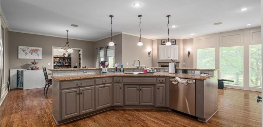 Homes for Sale in Kansas City, MO 64154 | 6715 NW 102nd Terrace