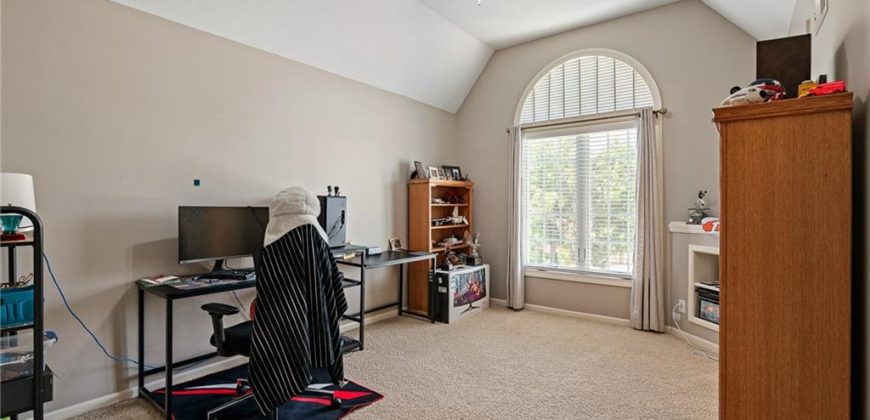 Homes for Sale in Kansas City, MO 64154 | 6715 NW 102nd Terrace