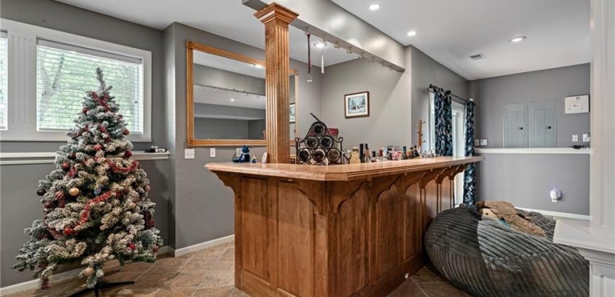 Homes for Sale in Kansas City, MO 64154 | 6715 NW 102nd Terrace