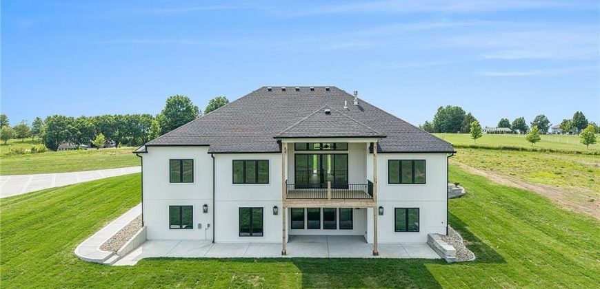 Homes for Sale in Platte City, MO 64079 | 10075 NW Hillsboro Road