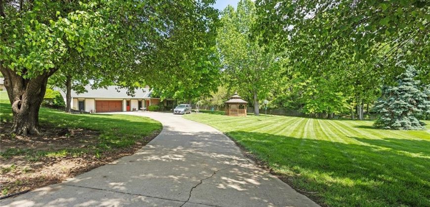 Homes for Sale in Kansas City, MO 64152 | 7613 NW Valley Road