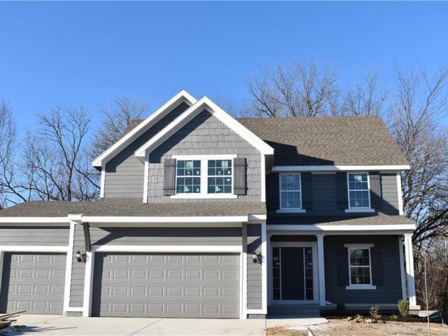 Homes for Sale in Kansas City, MO 64156 | 6106 NE 118th Street