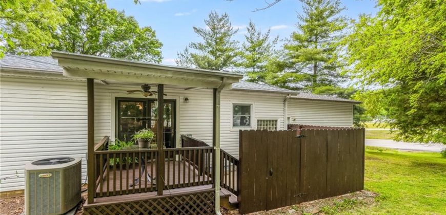 Homes for Sale in Kansas City, MO 64151 | 6006 NW Valley Road