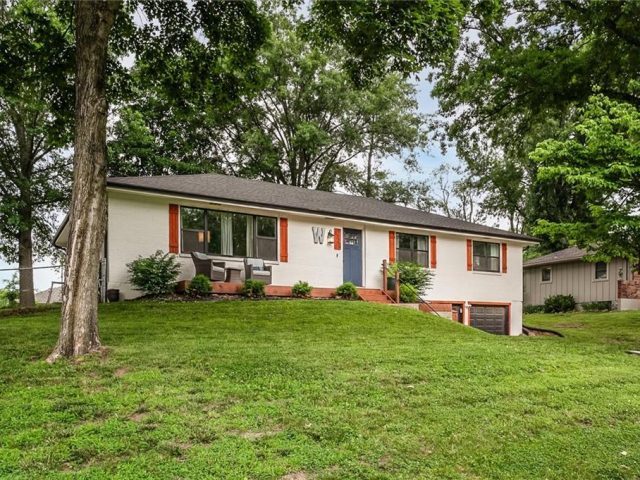 Homes for Sale in Kansas City, MO 64154 | 8722 N Edison Avenue